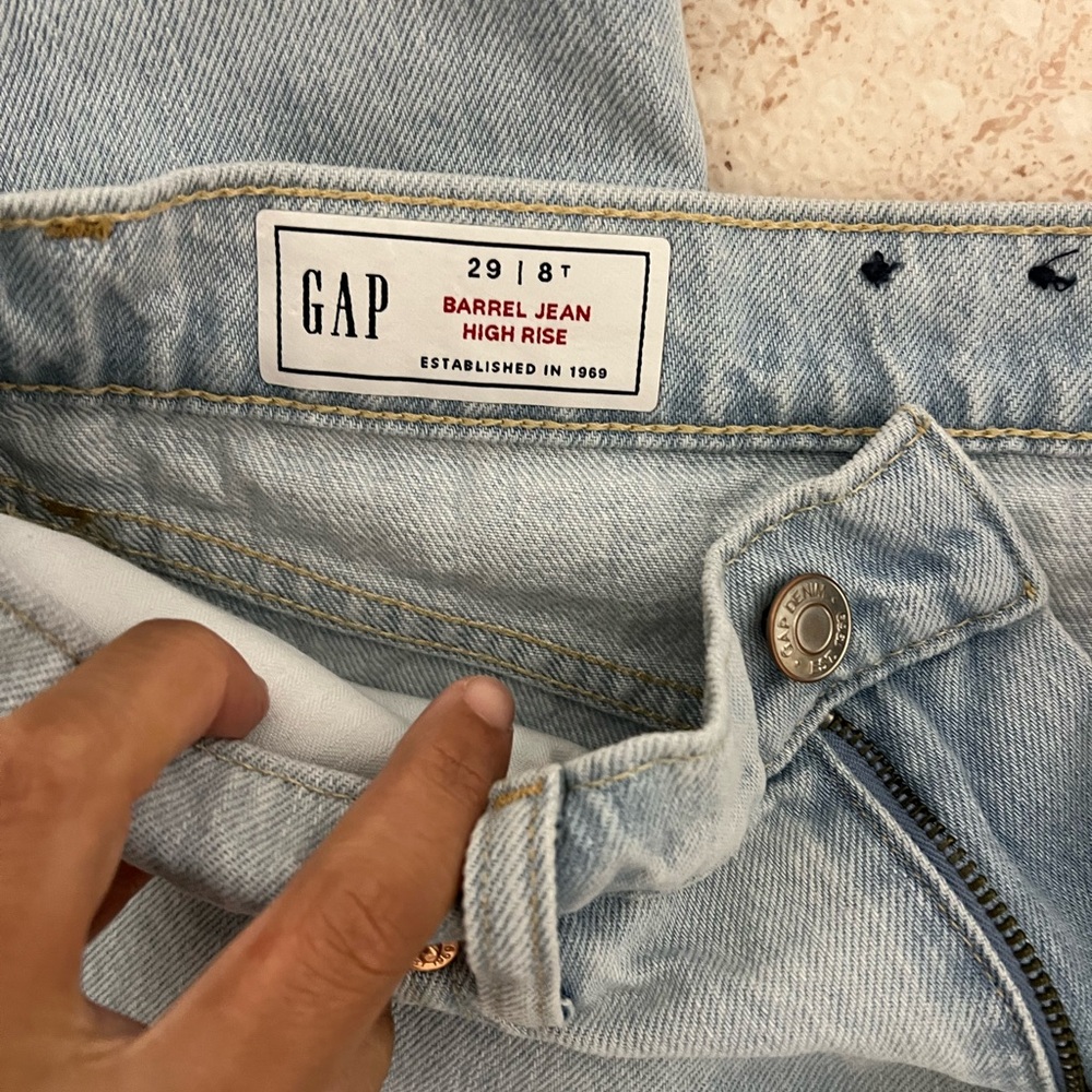 Gap barrel jeans, high rise, size 29